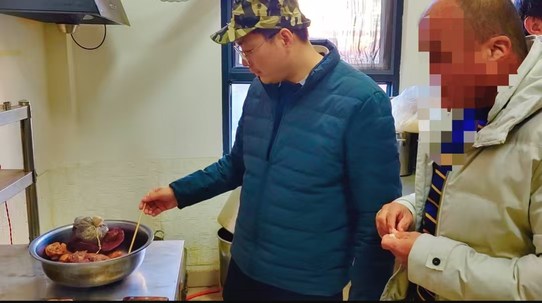 学卤菜技术,如何选正规培训学校,避开创业陷阱